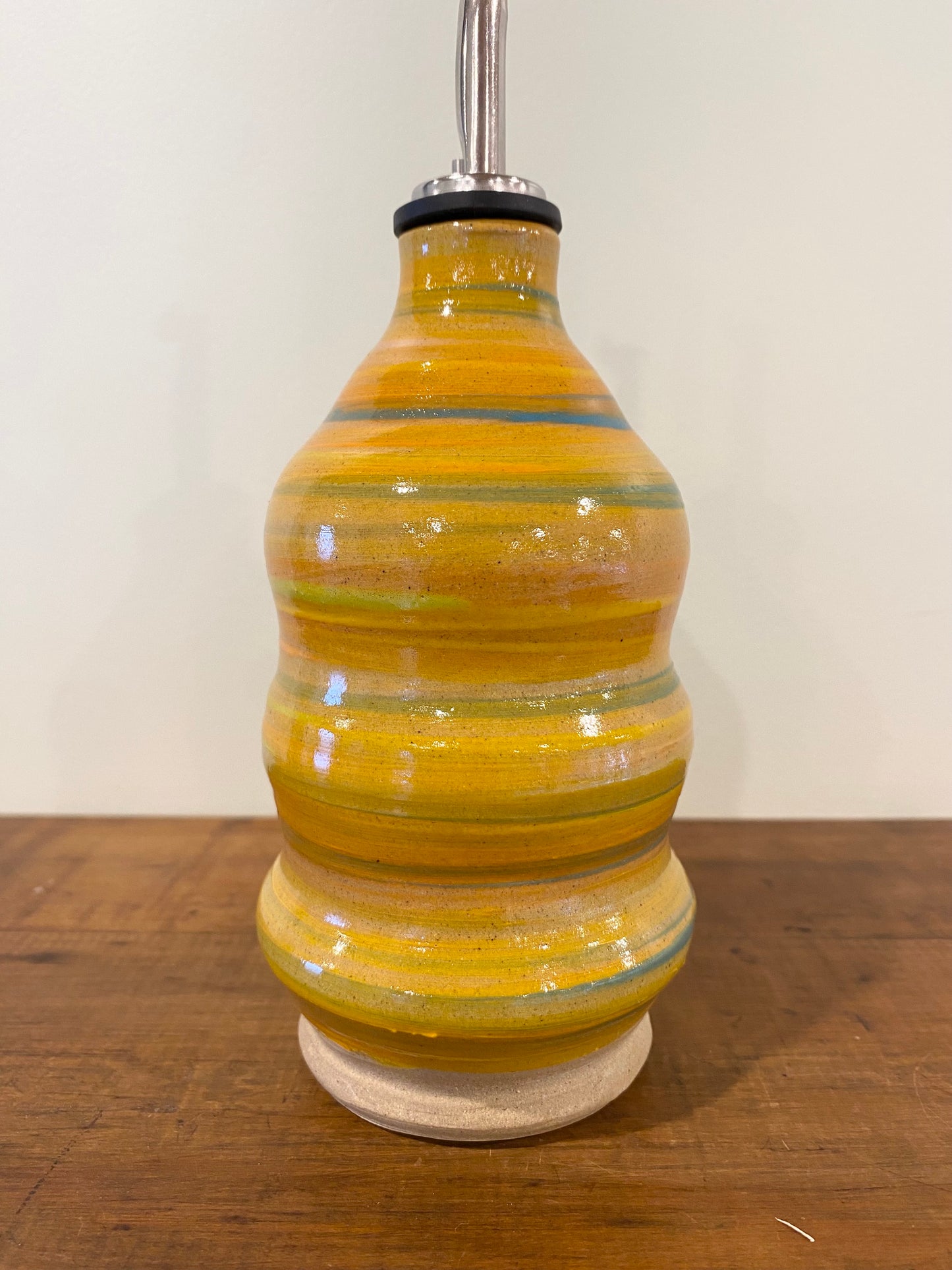 Sunny stripe oil bottle