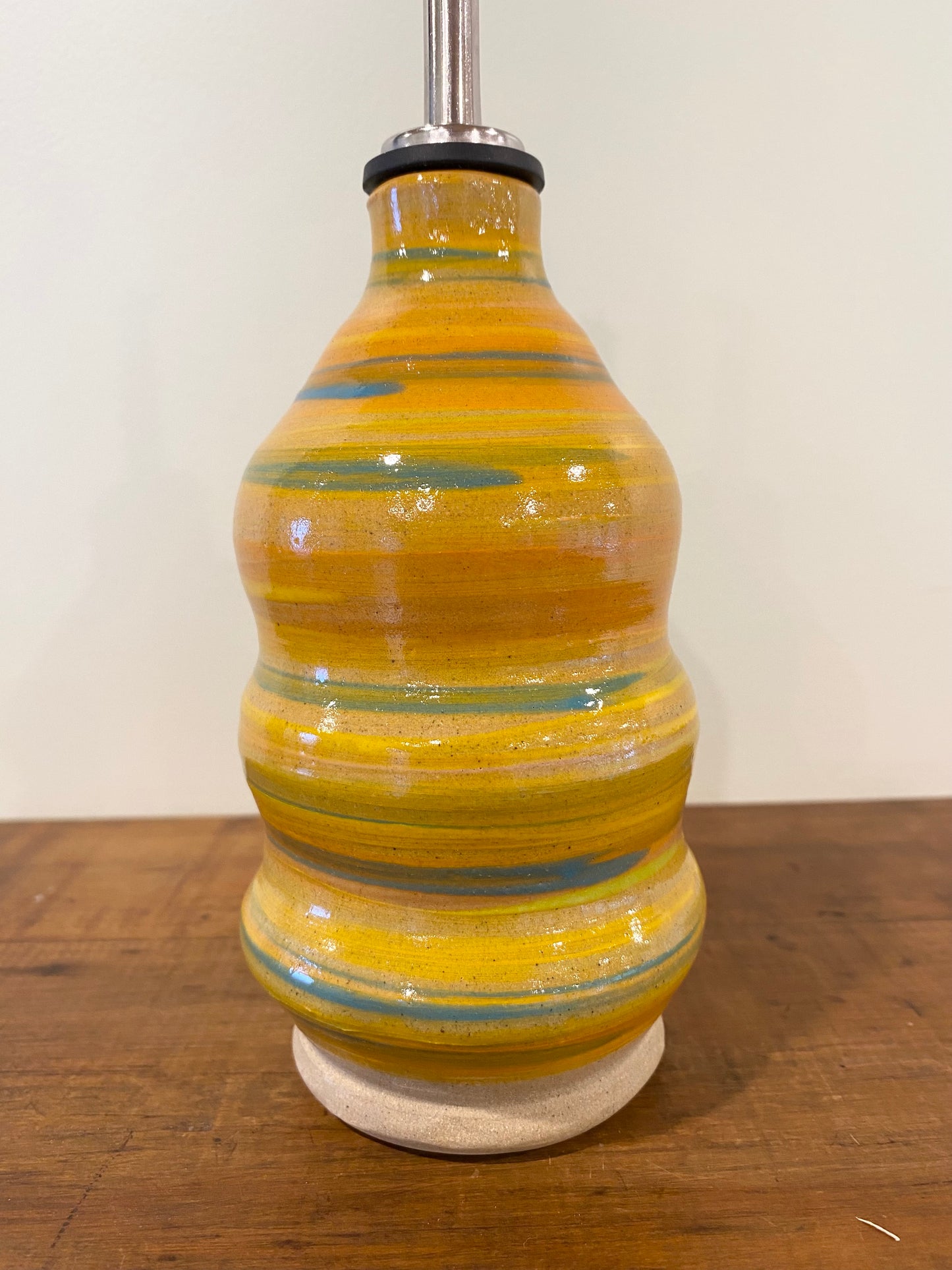 Sunny stripe oil bottle