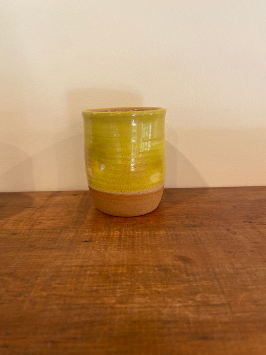 Thumb grip tumbler lime Small